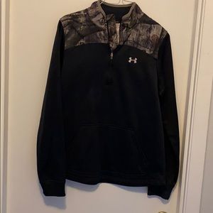 Under Armour pullover